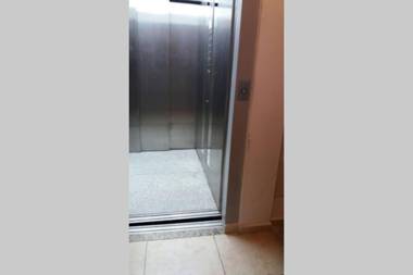 Amplio céntrico luminoso