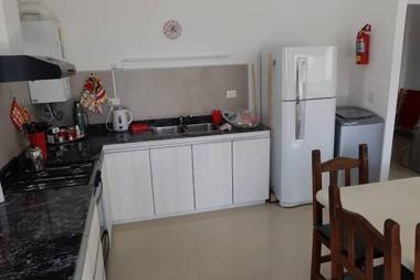 Departamento en Puerto Madryn 5° P céntrico a 150 mts del mar con cochera