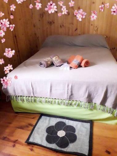 Residencial Azaleas Place Guest House