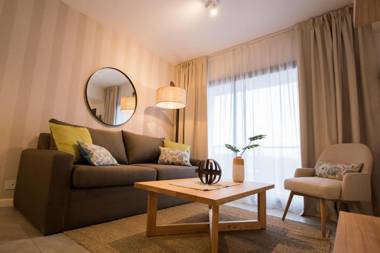 273 Avenida Victoria Aguirre I