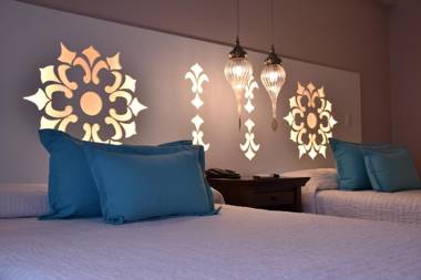 Howard Johnson Pilar Resort Spa & Convention Center