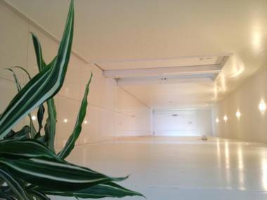 Regency Bombal Apartments