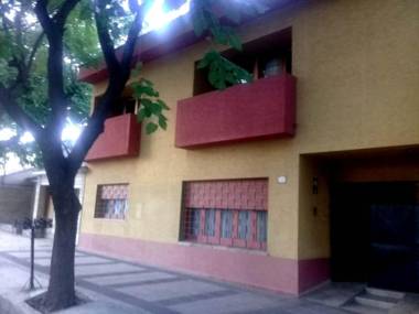 Amplio Departamento Familiar en San José