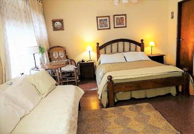 COMODA SUITE EN UNA UBICACIÓN PRIVILEGIADA DE LA CIUDAD DE MENDOZA