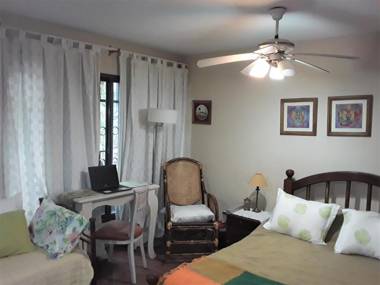 COMODA SUITE EN UNA UBICACIÓN PRIVILEGIADA DE LA CIUDAD DE MENDOZA