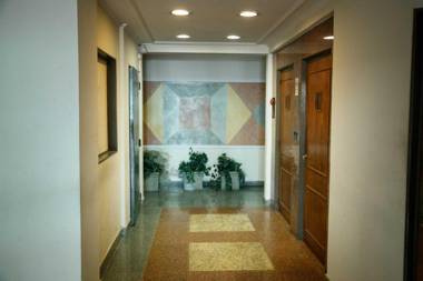 3 o 4 PERSONAS A 150 Mts SANATORIO ALLENDE