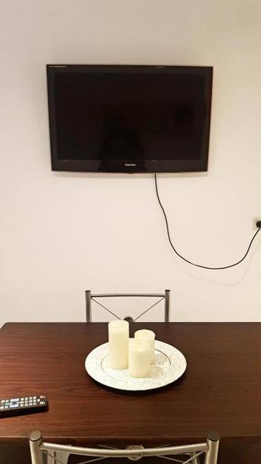 Luminoso Departamento de Estadia Temporaria