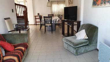 DUPLEX 2 dorm. Amplio y cómodo. Ubicación inmejorable