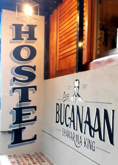 Bucanaan hostel boutique