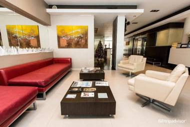 Recoleta Plaza by Ayres