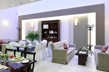 Argenta Tower Hotel & Suites