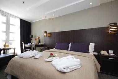 Howard Johnson Plaza Buenos Aires Florida Street by Wyndham