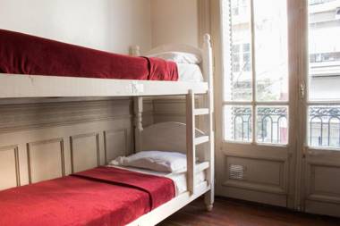 Voyage Recoleta Hostel