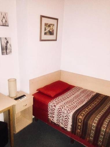 LGY G A Y Bed & Breakfast ONLY MEN