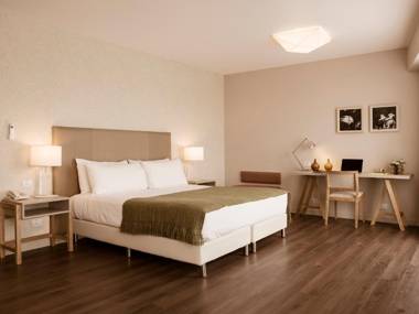 Dazzler by Wyndham Polo