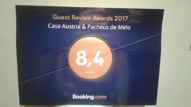 Mena House en Recoleta 3 Bed 2 Bath - Piso Alto