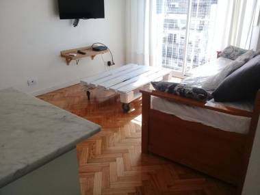 Sunny Recoleta Apartment