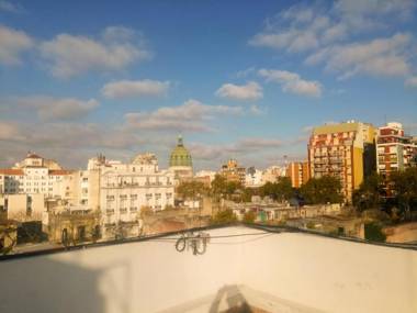 Apart- Amplio monoambiente totalmente equipado- Zona Balvanera Congreso