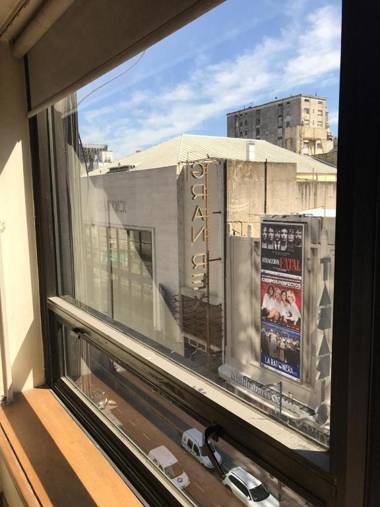 Tango Pop Junto al Obelisco en 820 Avenida Corrientes