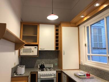 Antiguo departamento con excelente ubicación