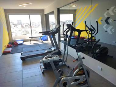 Independencia 1302 9C by HB