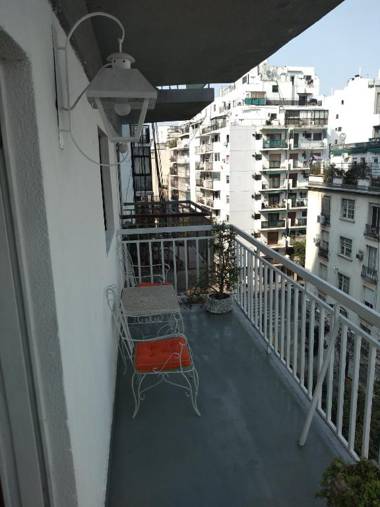 Luminoso departamento en el corazon de recoleta