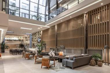 Huinid Obelisco Hotel