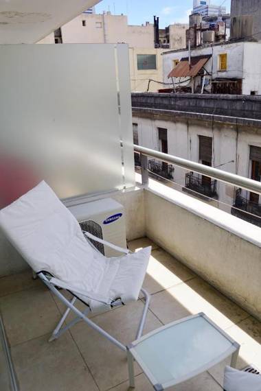 Modern Studio with private Balcony in San Telmo