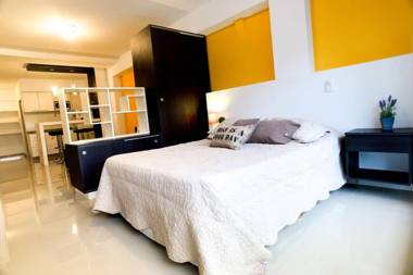 Cozy lots of light great location