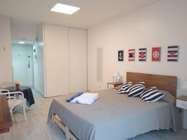 Elegante monoambiente estilo náutico