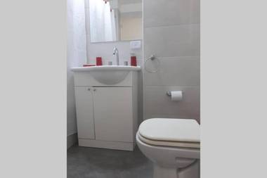 CALIDO CONFORTABLE Y LUMINOSO DEPTO EN PALERMO