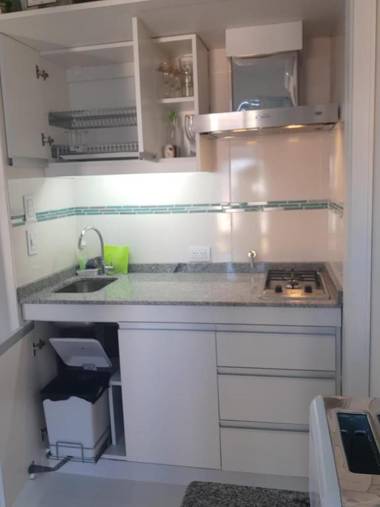 SELIZ SUITES LUMINOSO CON COCHERA y DESAYUNO OPCIONAL EN CERCANÍA