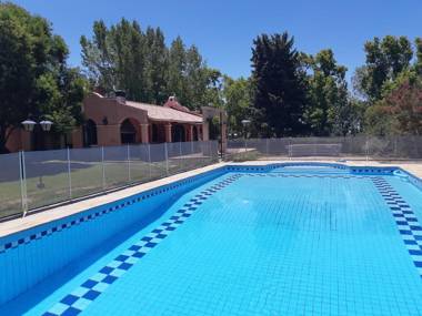 Casa con parque por los caminos del vino