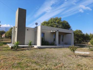 Casa en Las Chacras Villa de las Rosas