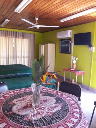 Monoambiente con Balcón