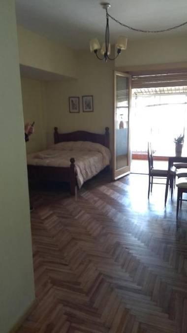 carmon colon 1 ambiente y medio