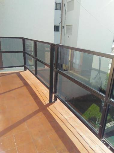 Depto a pocos metros del mar