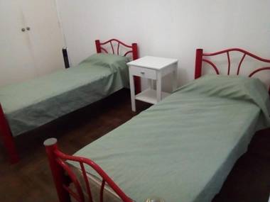 Depto. 3 AMBIENTES con balcón a la calle 2 cuadras de la playa