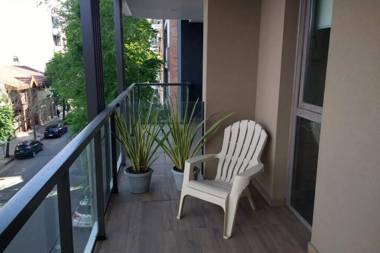 EXCELENTE y completisimo monoambiente con cochera