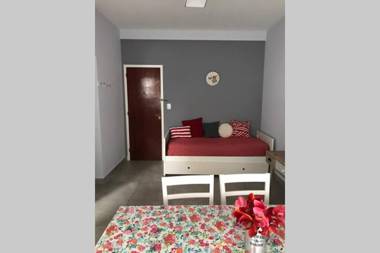 Hermoso departamento a la calle a 300 mts del mar