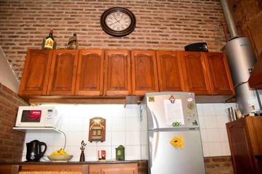 Casa en los troncos Parque Primavesi.