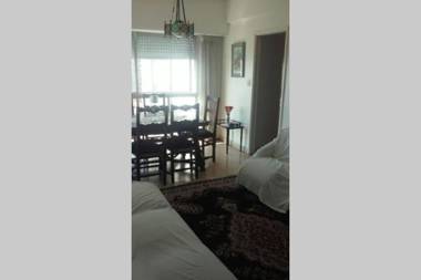 Departamento de 5 ambientes sobre el mar