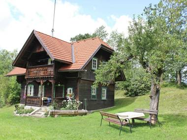 Historic Holiday Home in Meadow in Gmünd