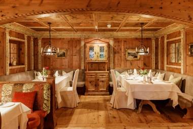 Salzburgerhof Wellness- Golf- und Genießerhotel