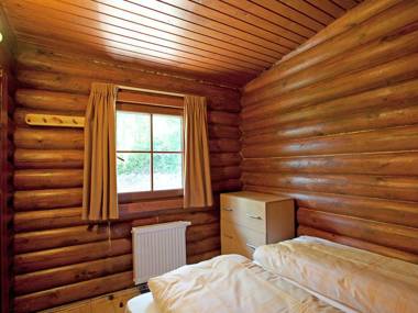 Cozy Chalet in Wörgl-Boden with Private Garden