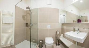 Luxus Maisonette Liechtenstein by ichbucheAT