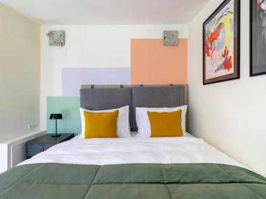 numa I Strauss Apartments