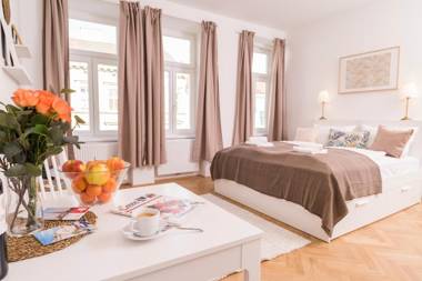 Heart of Ottakring by ichbucheAT