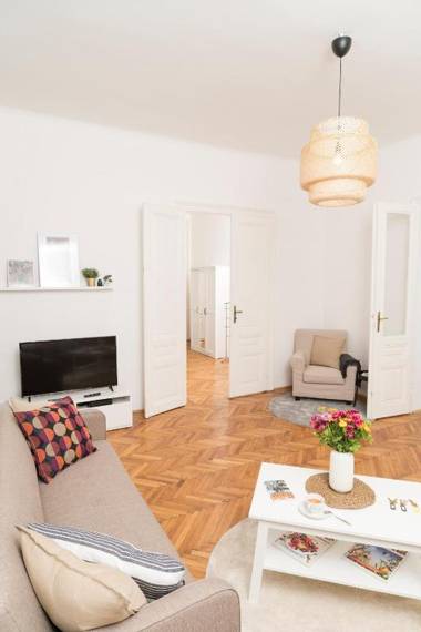 Spittelau Chillout Lounge by ichbucheAT