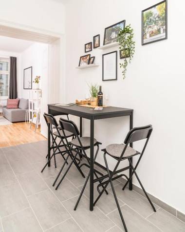 Sigmund Freud Lounge by ichbucheAT